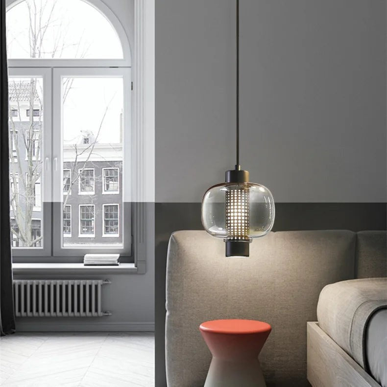 Suspension Bolla LUMORA en verre soufflé transparent et métal noir mat, design italien contemporain pour intérieur